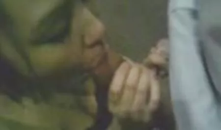 אליסון. פורנו נשים מבוגרות מוצצות לצפיה חינם