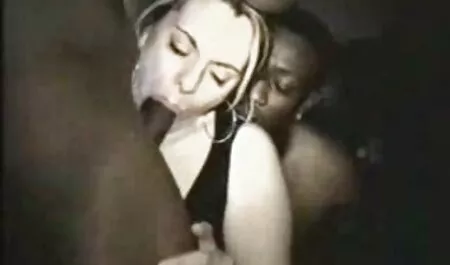 מפלגה צפייה ישירה סרטי סקס כללית אישה אוקראינית ושכן קזחי צעיר עם חזיר צעיר לשני אנשים