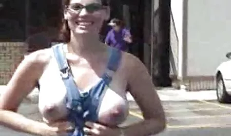 חמותי גררה אישה צעירה לשערה עבור הכלה סרטים לצפייה ישירה כחולים חינם העירומה, כי הוא עצמו כבר משועמם מעבודתו